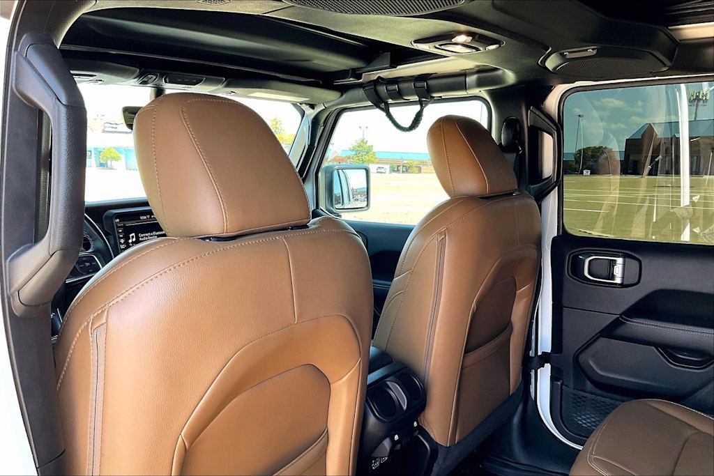 Thumbnail: 2022 Jeep Wrangler - 13