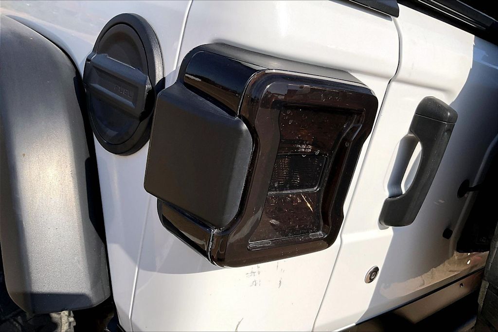 Thumbnail: 2018 Jeep Wrangler - 30