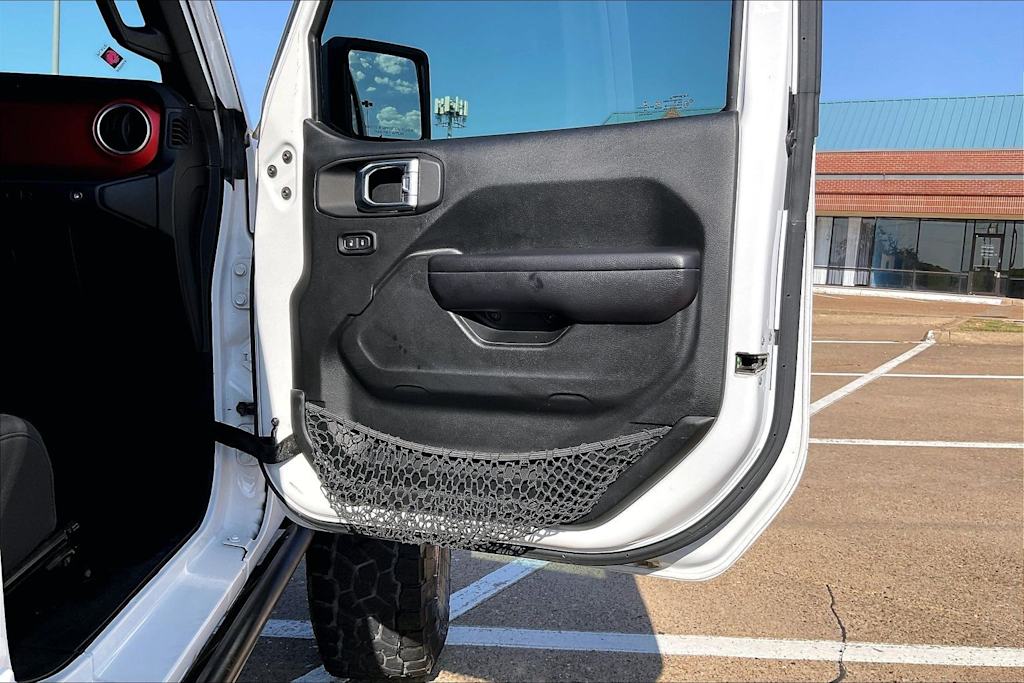 Thumbnail: 2018 Jeep Wrangler - 28