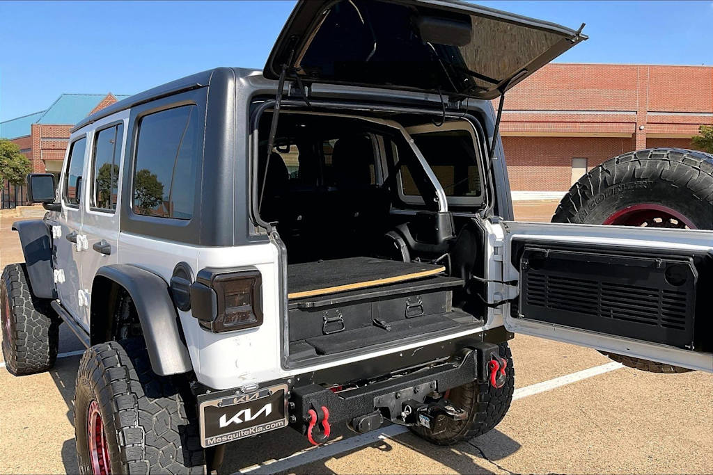Thumbnail: 2018 Jeep Wrangler - 7