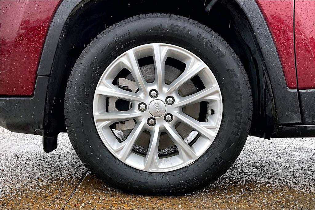 Thumbnail: 2021 Jeep Cherokee - 8