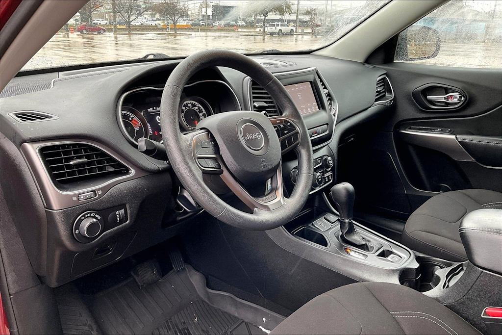 Thumbnail: 2021 Jeep Cherokee - 2