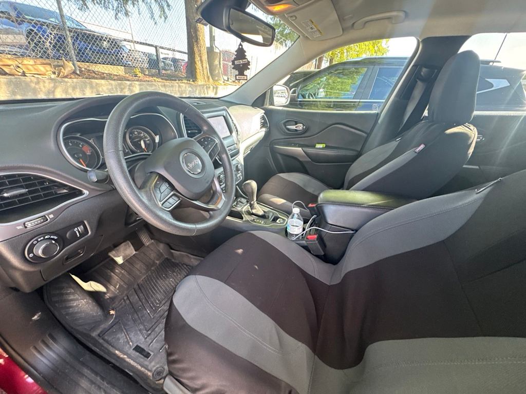 Thumbnail: 2021 Jeep Cherokee - 6
