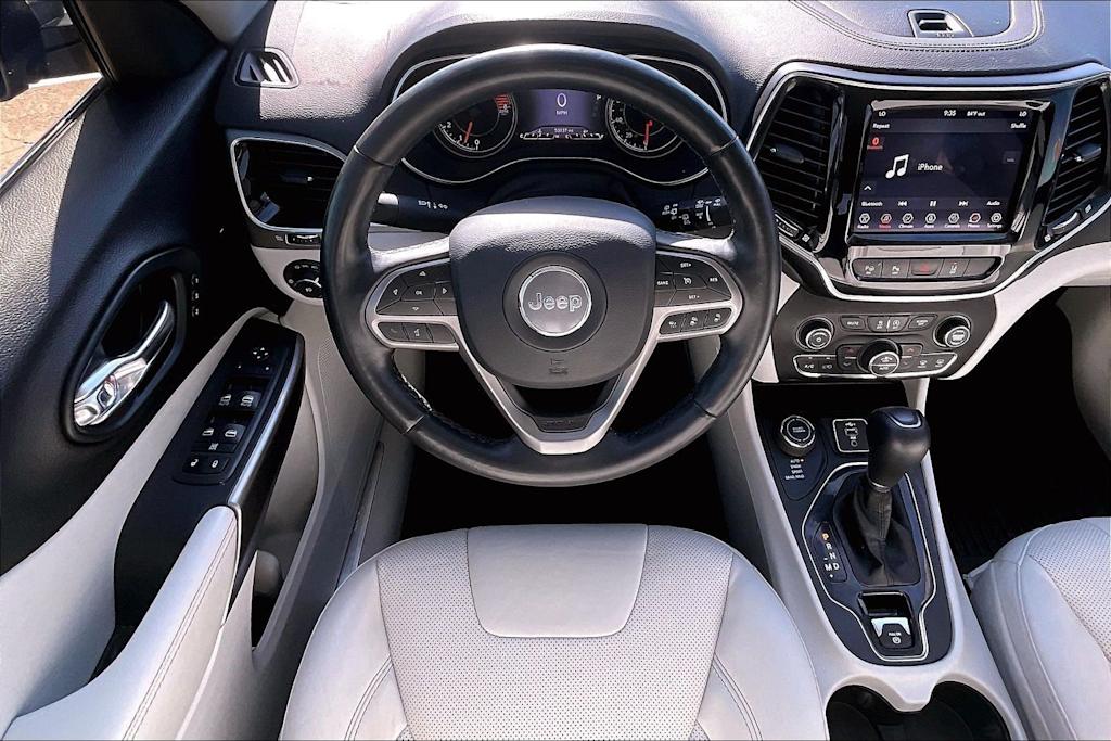 Thumbnail: 2021 Jeep Cherokee - 13