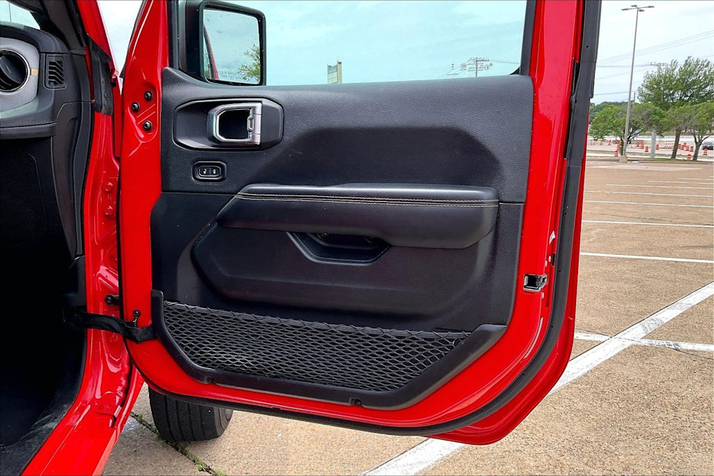 Thumbnail: 2025 Jeep Wrangler - 28