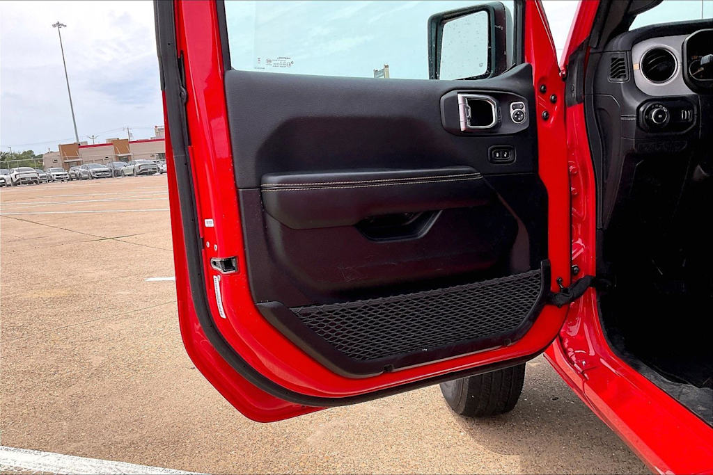Thumbnail: 2025 Jeep Wrangler - 27