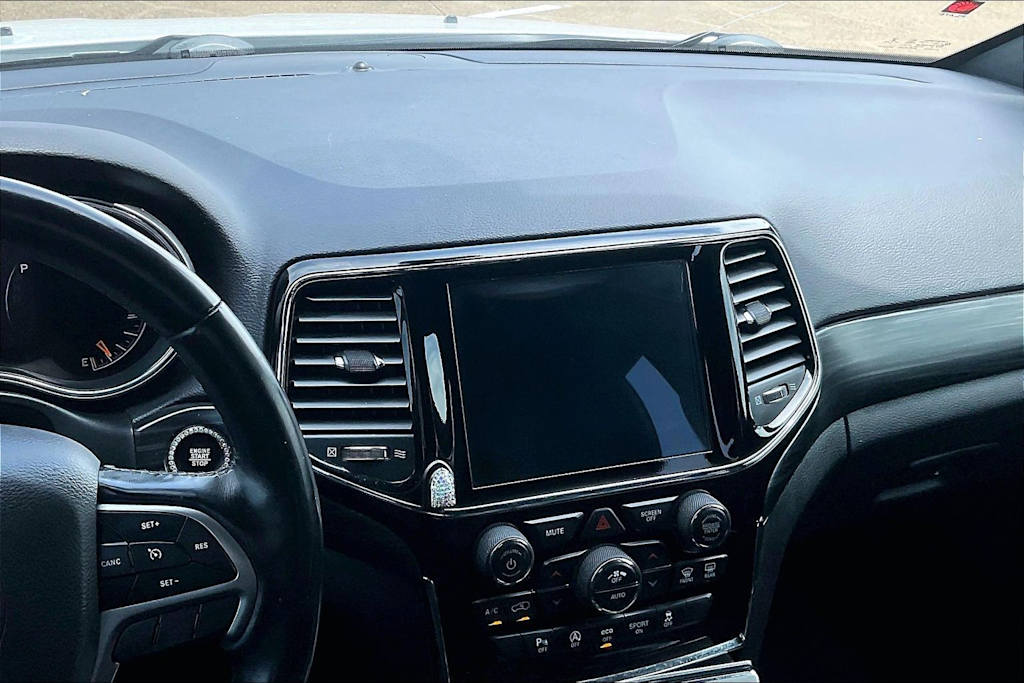 Thumbnail: 2019 Jeep Grand Cherokee - 14