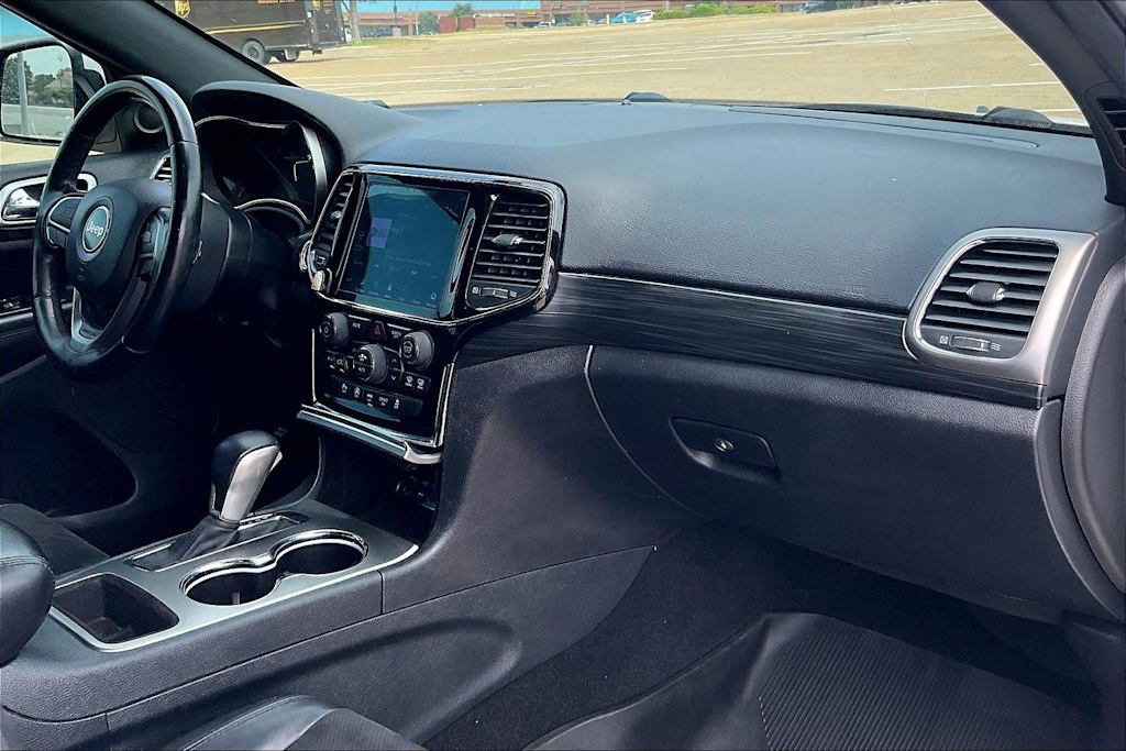 Thumbnail: 2019 Jeep Grand Cherokee - 13