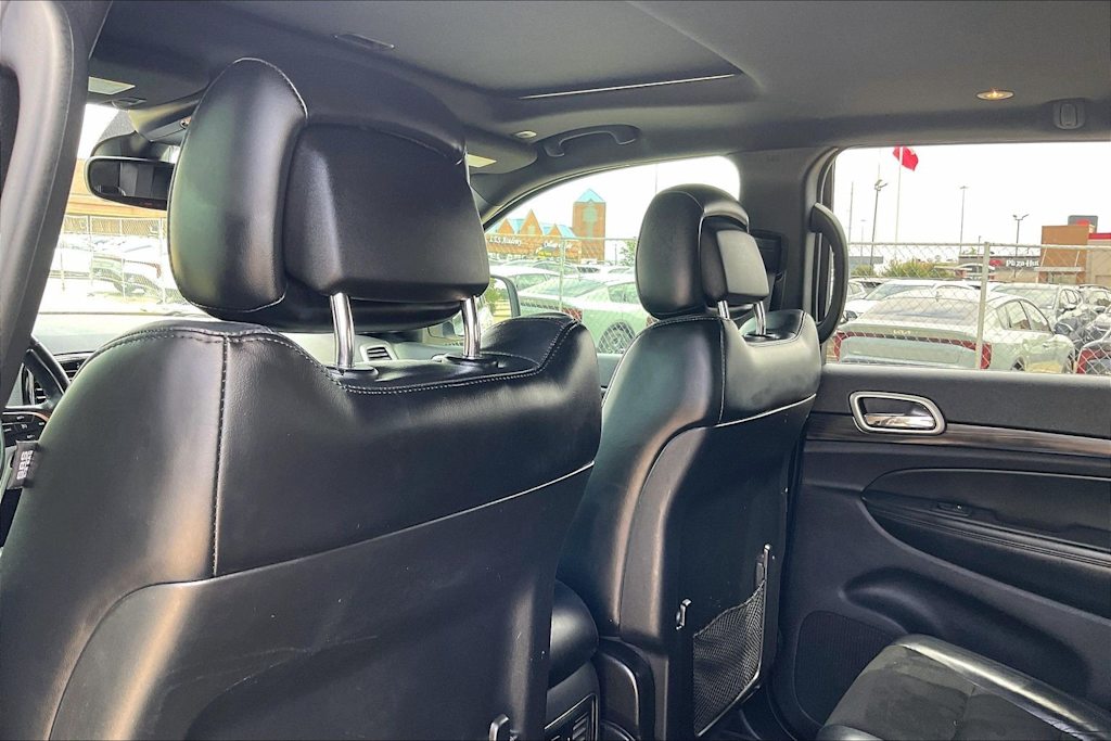 Thumbnail: 2019 Jeep Grand Cherokee - 11