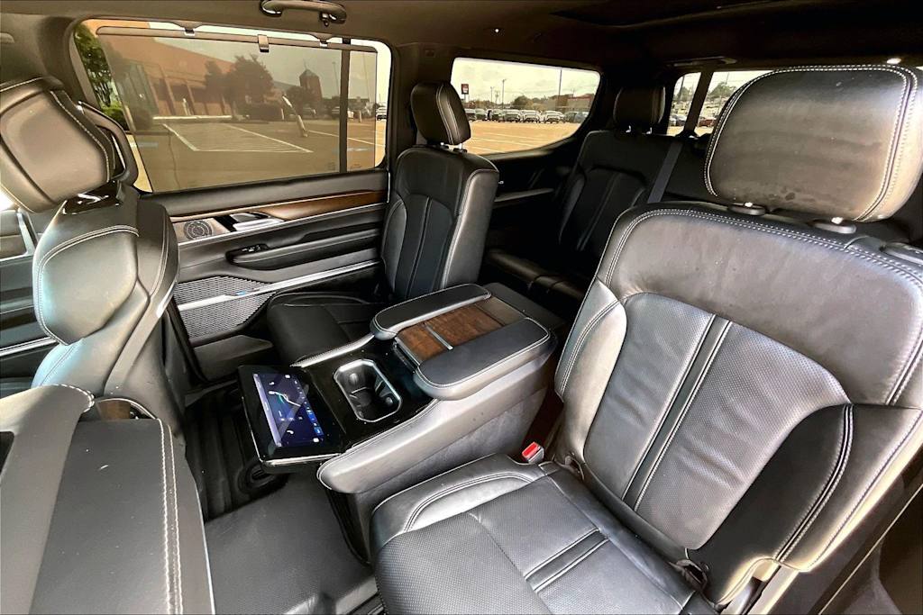 Thumbnail: 2023 Jeep Grand Wagoneer - 12