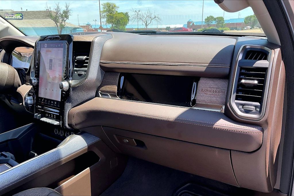 Thumbnail: 2025 RAM 1500 - 15