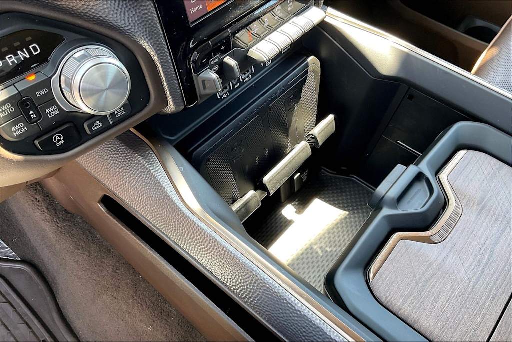 Thumbnail: 2025 RAM 1500 - 22