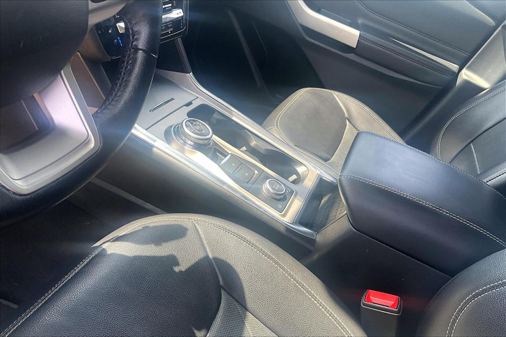 Thumbnail: 2021 Ford Explorer - 16