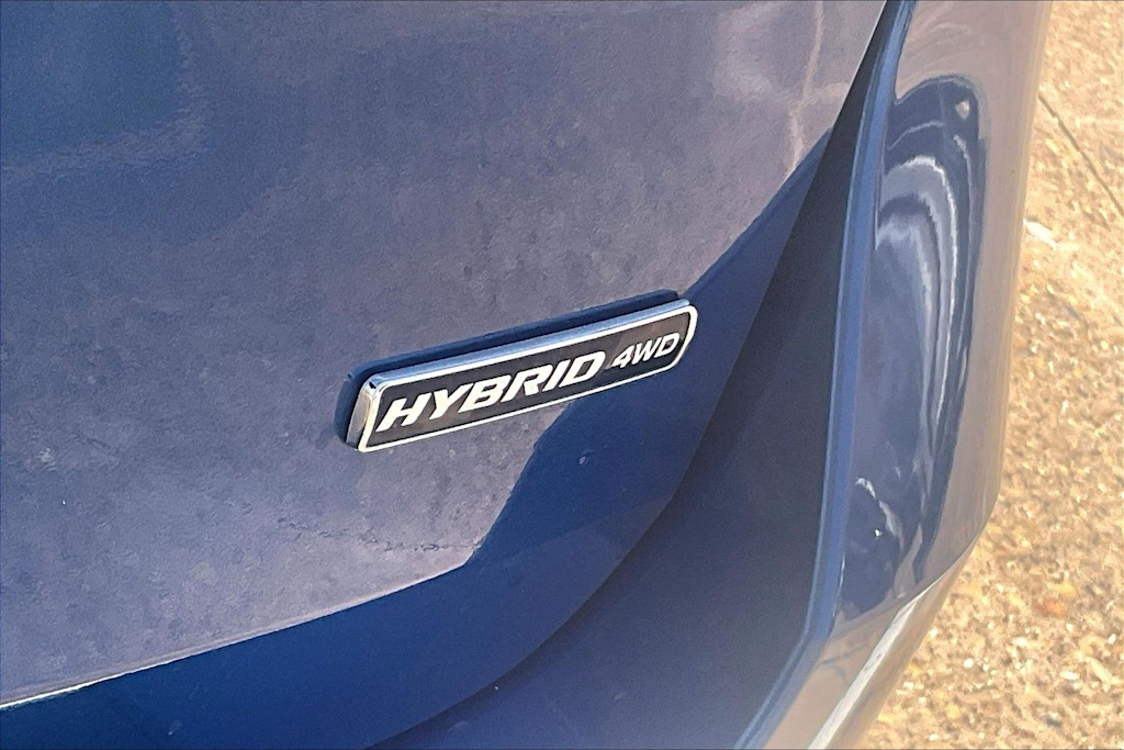 Thumbnail: 2021 Ford Explorer - 7