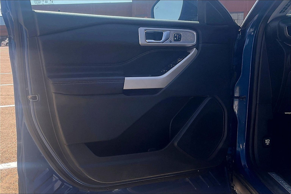 Thumbnail: 2021 Ford Explorer - 26