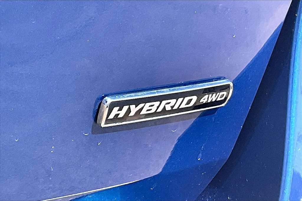 Thumbnail: 2021 Ford Explorer - 7