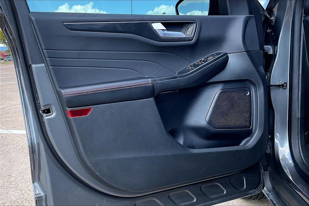 Thumbnail: 2023 Ford Escape - 27