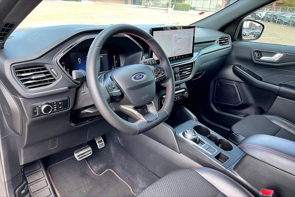 Thumbnail: 2023 Ford Escape - 2