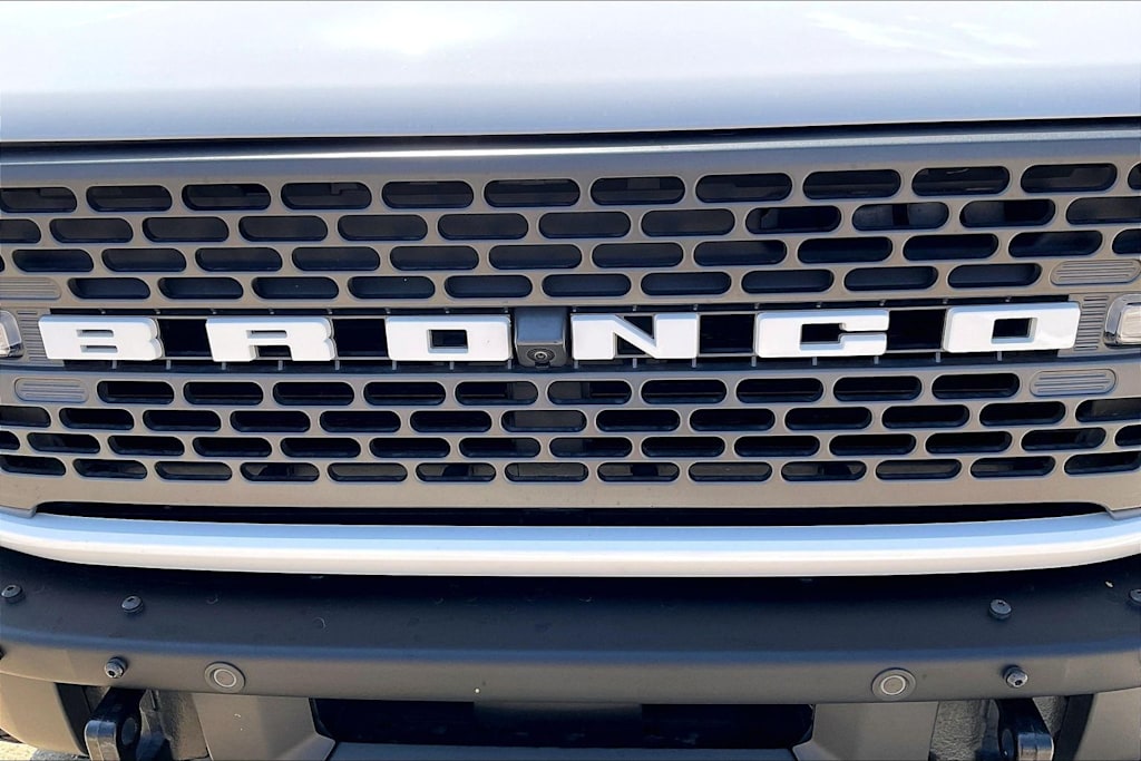 Thumbnail: 2023 Ford Bronco - 30