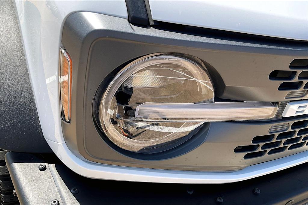 Thumbnail: 2023 Ford Bronco - 6