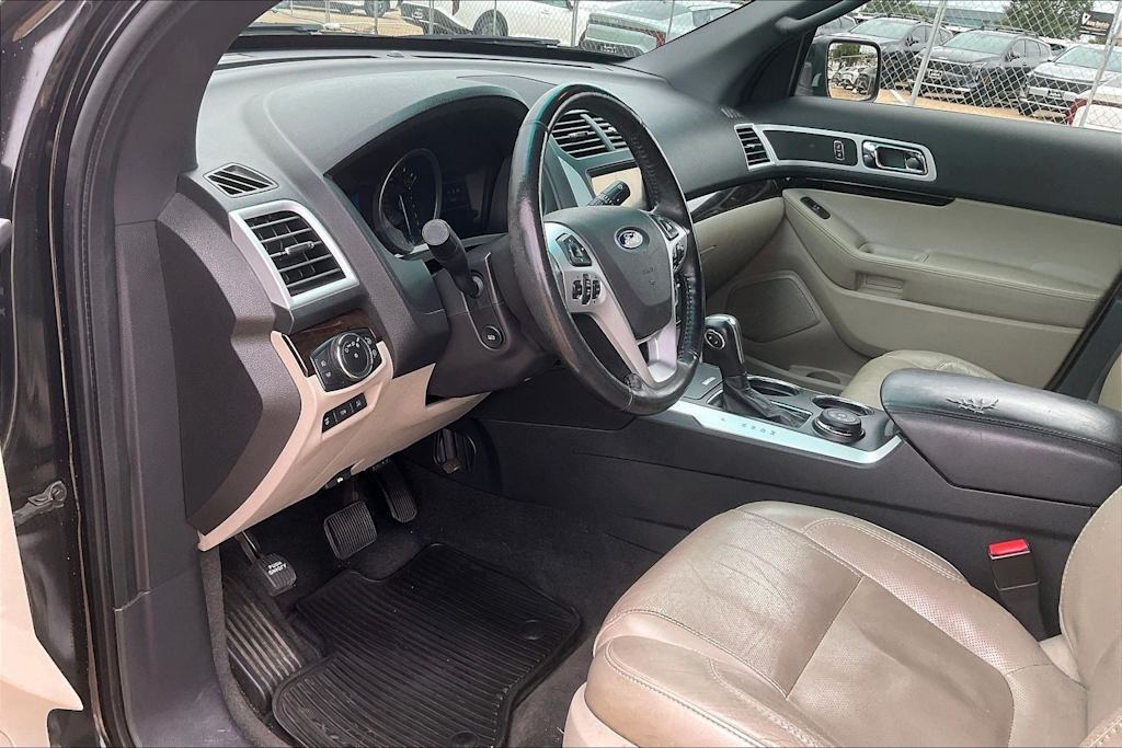 Thumbnail: 2011 Ford Explorer - 2