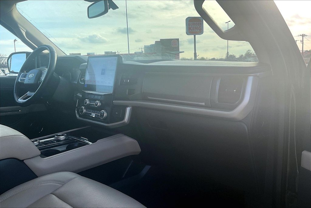 Thumbnail: 2024 Ford Expedition MAX - 15