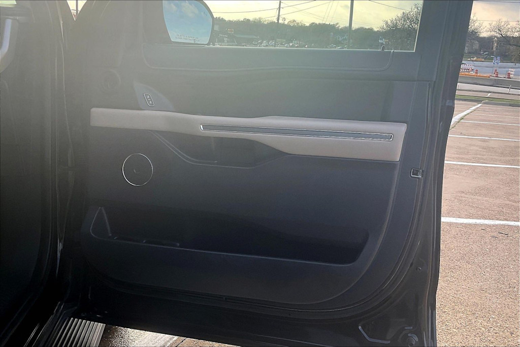 Thumbnail: 2024 Ford Expedition MAX - 27