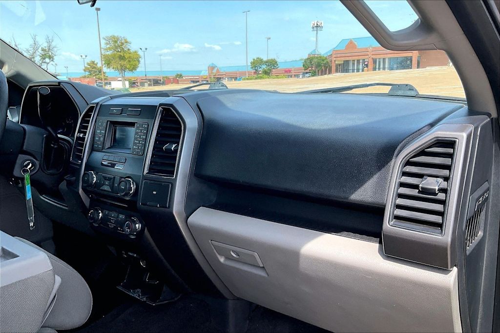 Thumbnail: 2017 Ford F-150 - 13