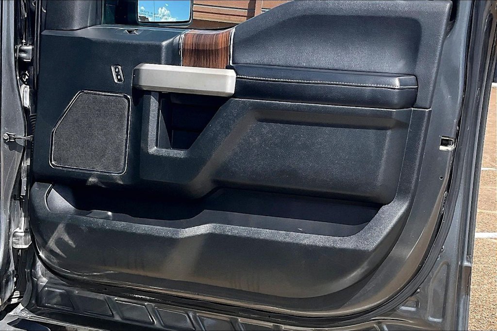 Thumbnail: 2016 Ford F-150 - 27