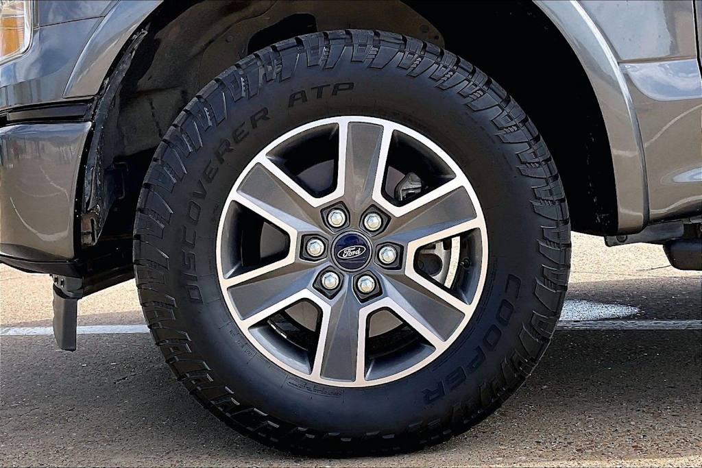 Thumbnail: 2017 Ford F-150 - 8