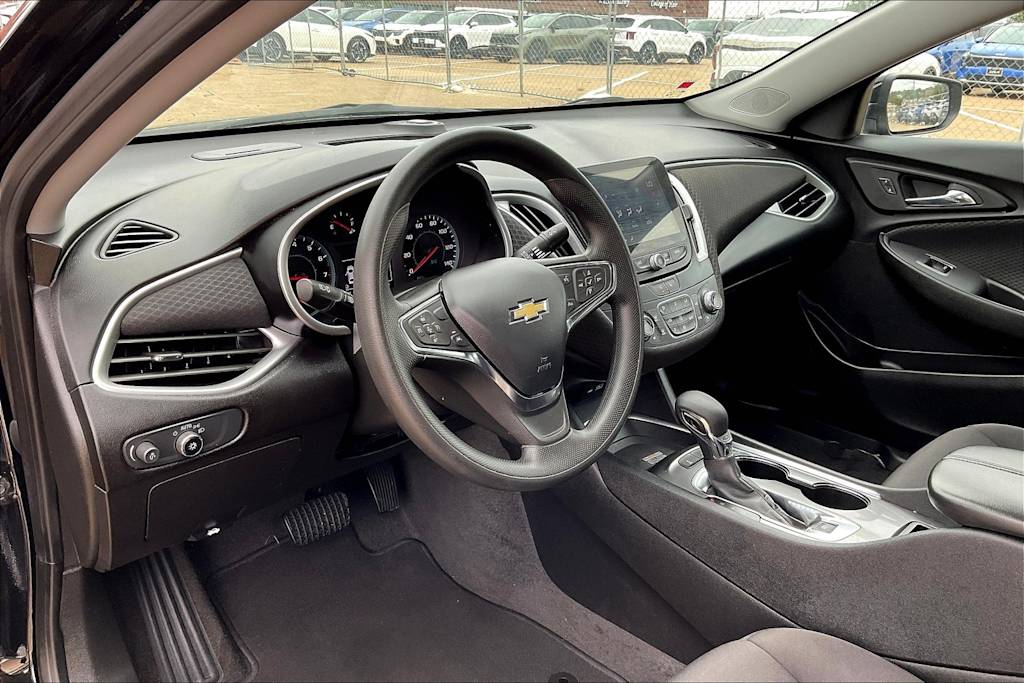 Thumbnail: 2024 Chevrolet Malibu - 2