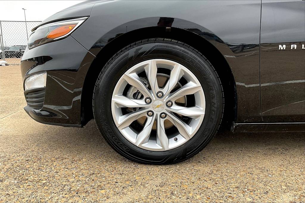 Thumbnail: 2024 Chevrolet Malibu - 8