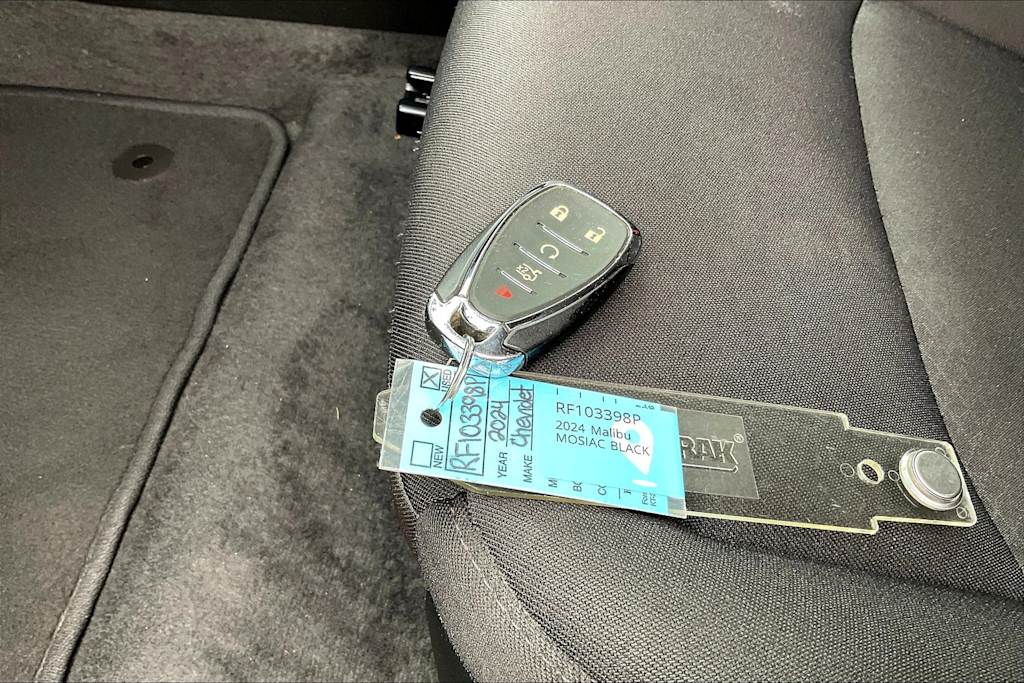 Thumbnail: 2024 Chevrolet Malibu - 20