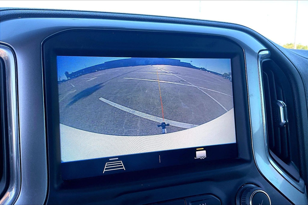 Thumbnail: 2021 Chevrolet Silverado 1500 - 25