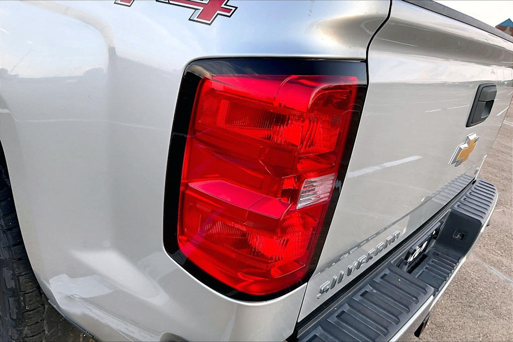 Thumbnail: 2016 Chevrolet Silverado 1500 - 29