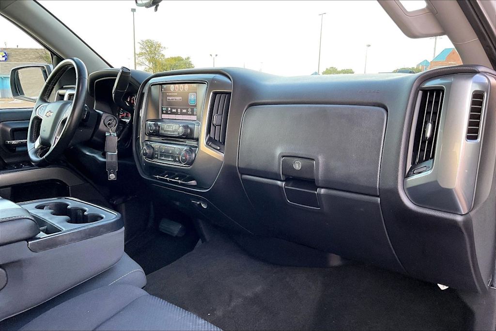 Thumbnail: 2016 Chevrolet Silverado 1500 - 23