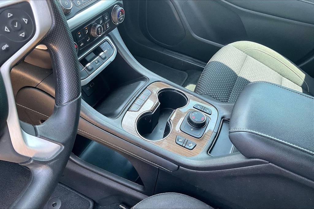 Thumbnail: 2023 GMC Acadia - 15