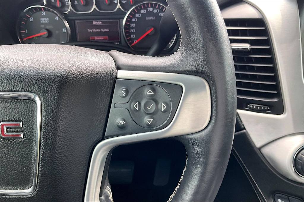 Thumbnail: 2015 GMC Yukon - 24
