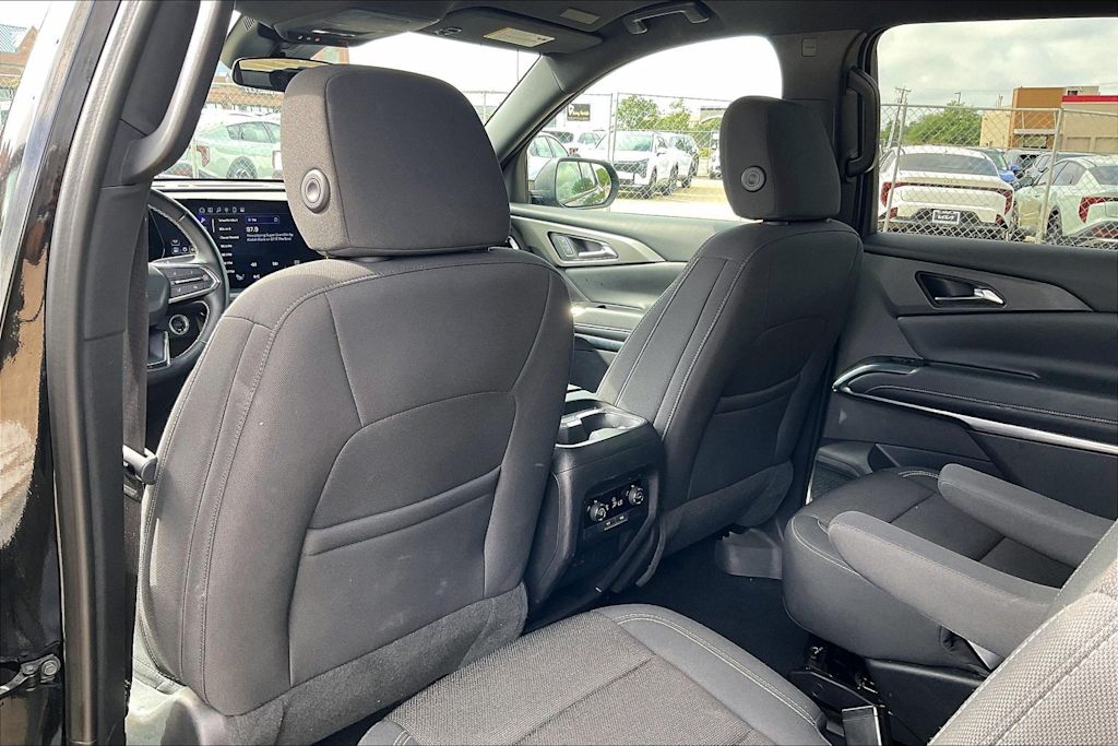 Thumbnail: 2025 Chevrolet Traverse - 13