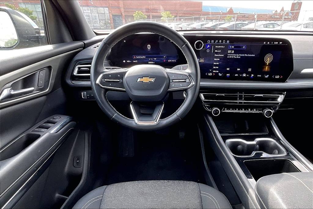 Thumbnail: 2025 Chevrolet Traverse - 14