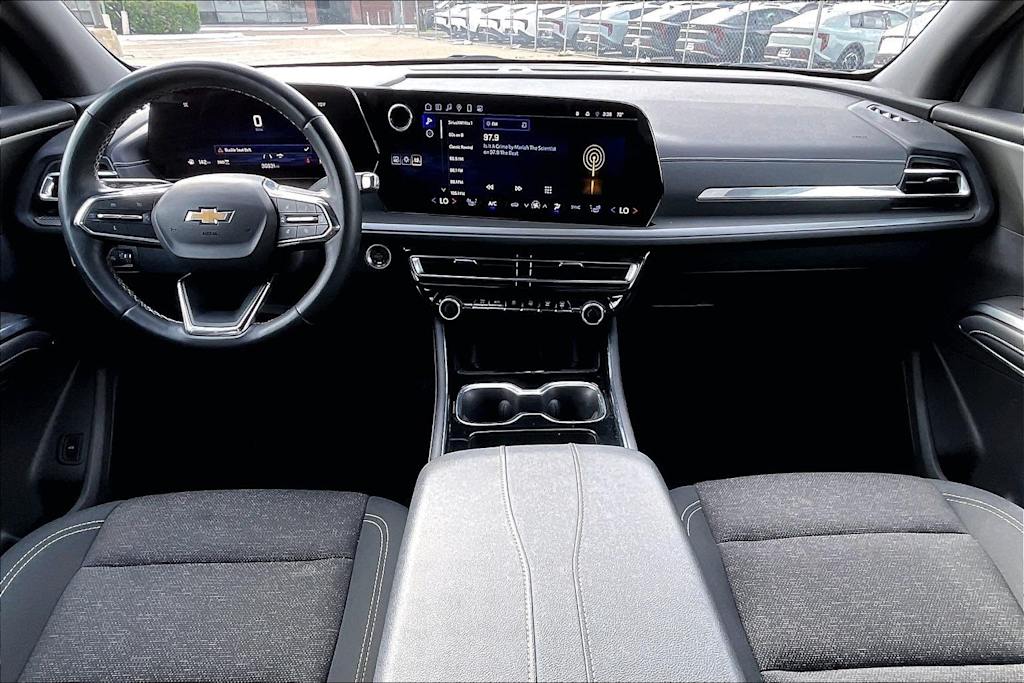 Thumbnail: 2025 Chevrolet Traverse - 10