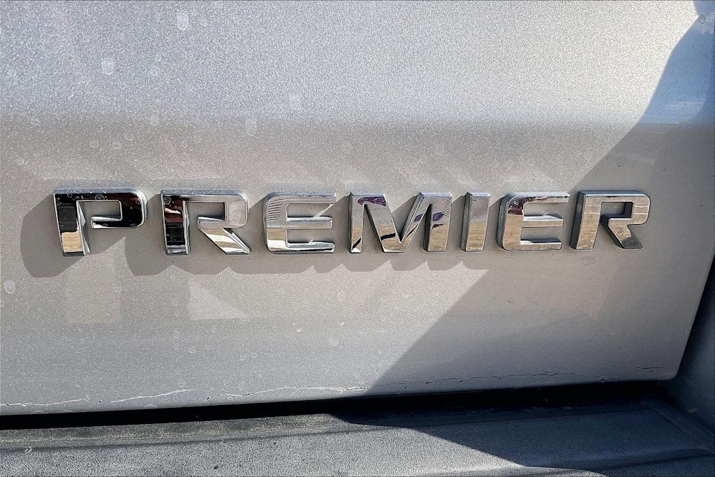 Thumbnail: 2019 Chevrolet Tahoe - 7