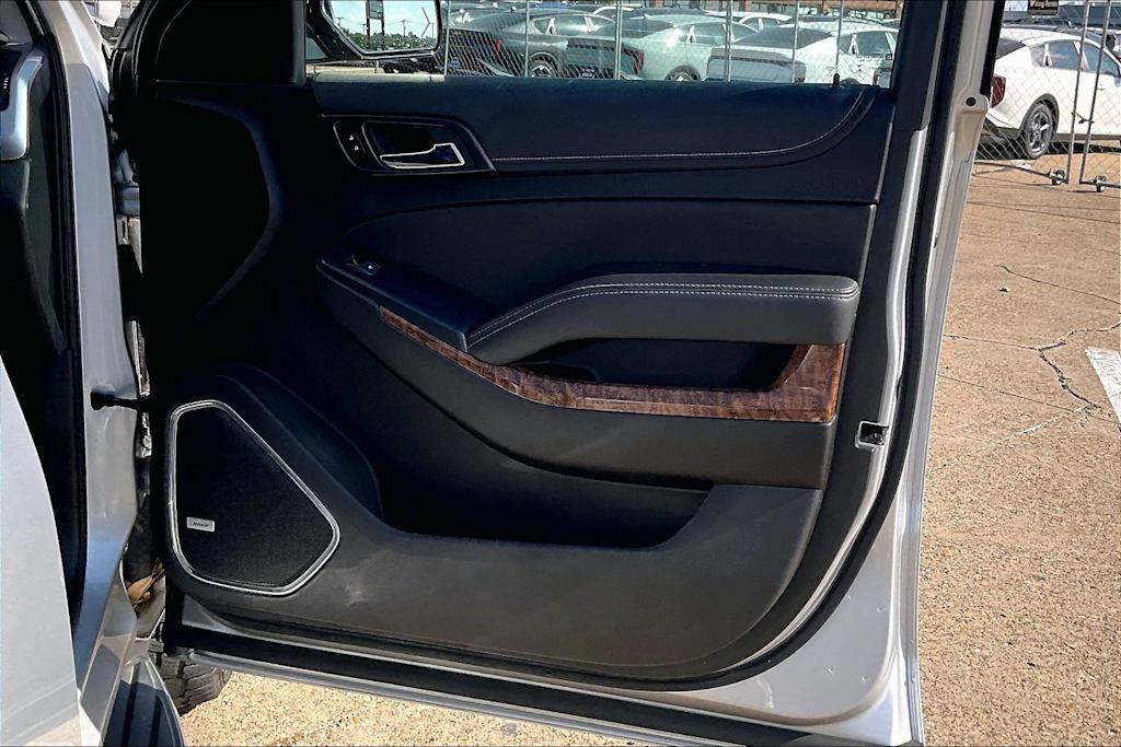 Thumbnail: 2019 Chevrolet Tahoe - 28