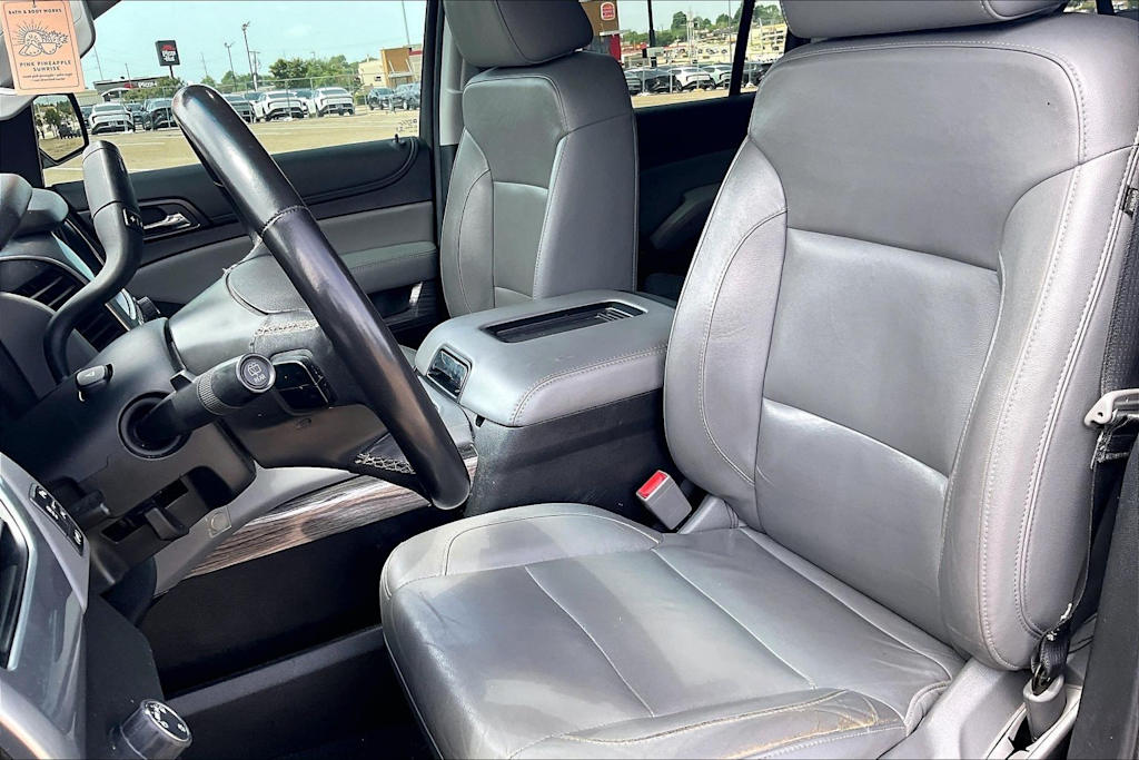 Thumbnail: 2020 Chevrolet Suburban - 10