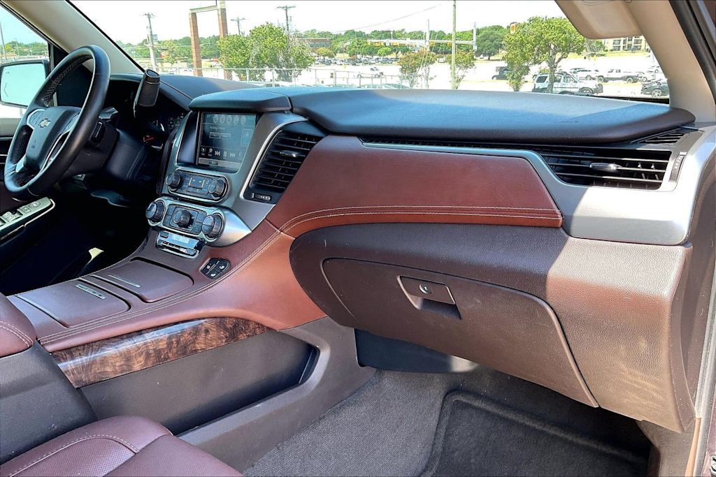 Thumbnail: 2016 Chevrolet Tahoe - 14