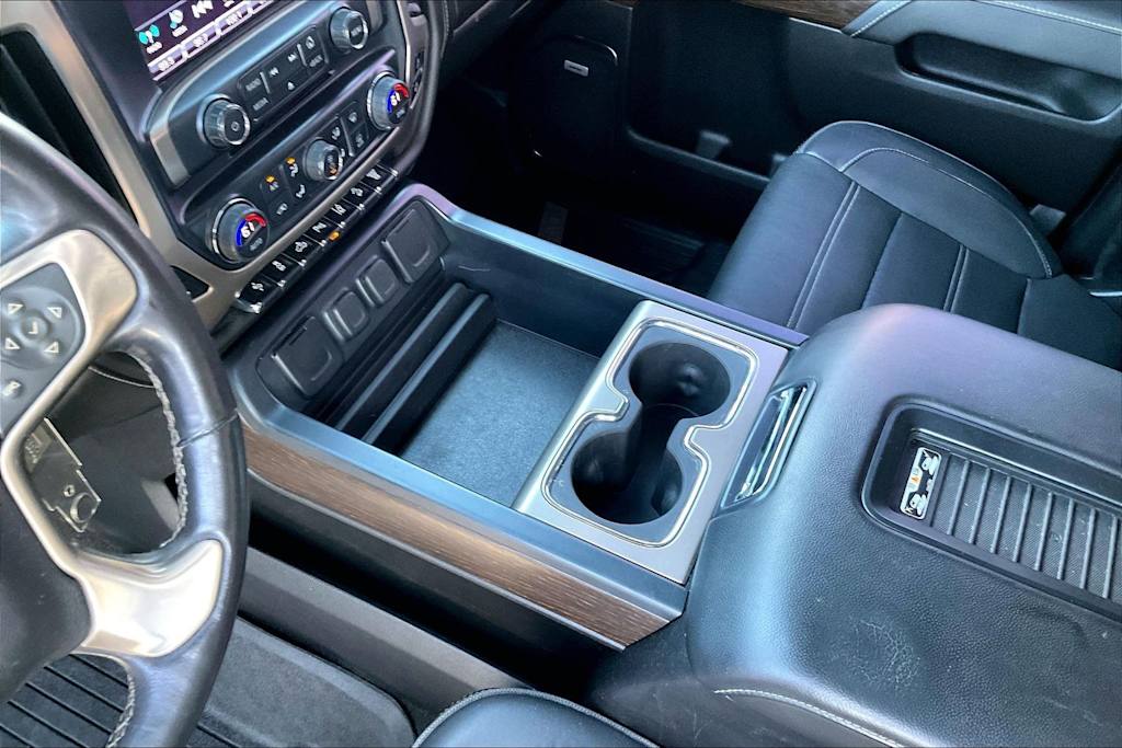 Thumbnail: 2017 GMC Sierra 2500 - 16