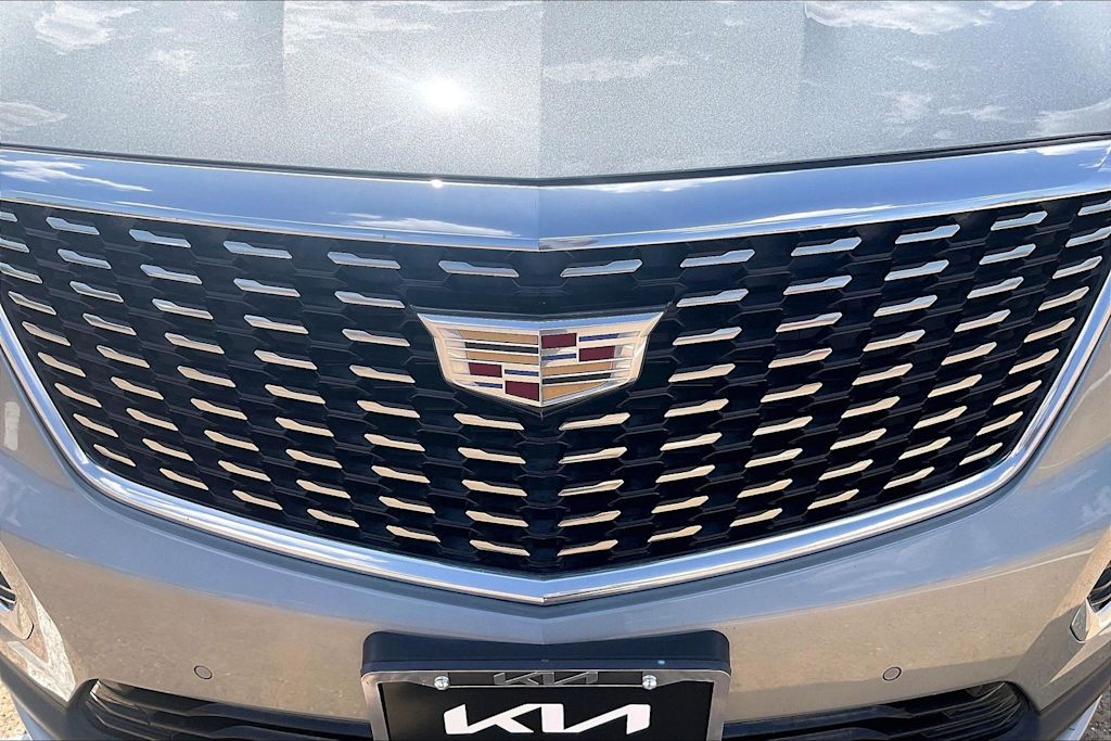 Thumbnail: 2023 Cadillac XT5 - 32