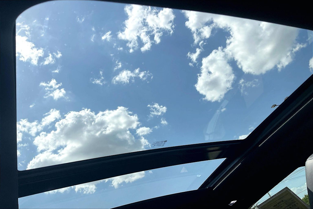 Thumbnail: 2023 Cadillac XT5 - 29