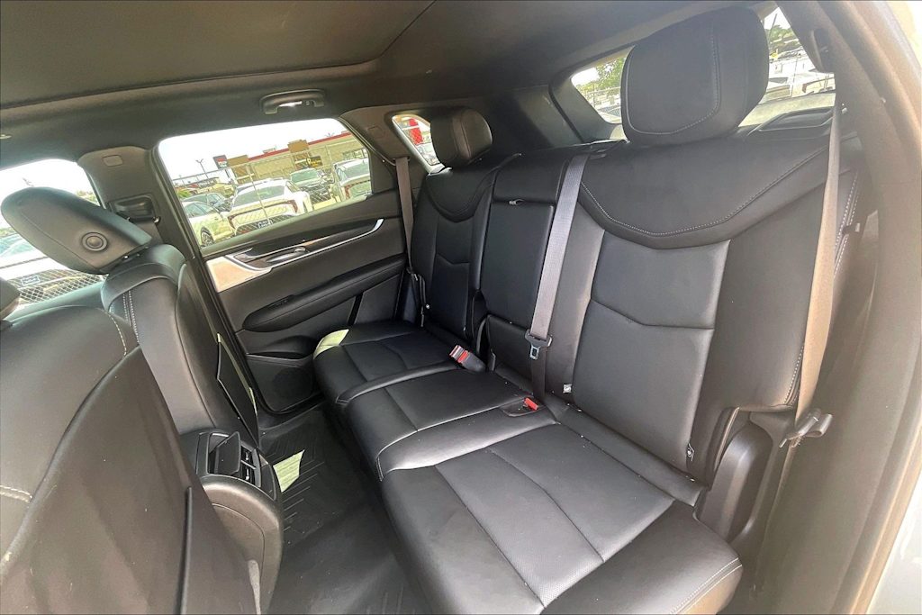 Thumbnail: 2023 Cadillac XT5 - 28