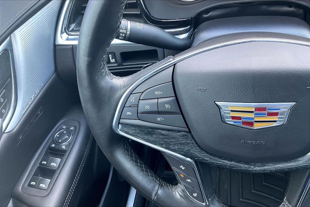 Thumbnail: 2023 Cadillac XT5 - 23